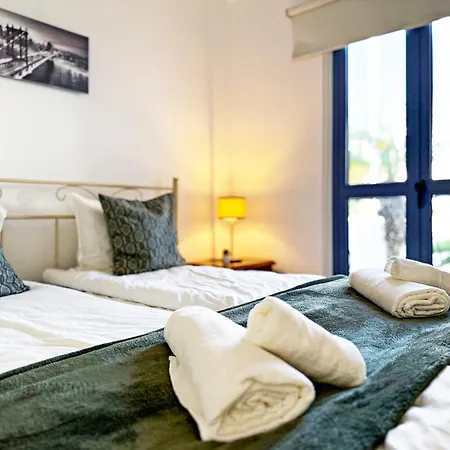 Cozy Beachside With Pool Access - Ideal For Relaxation Pyla