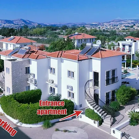 Cozy Beachside With Pool Access - Ideal For Relaxation Apartment Pyla